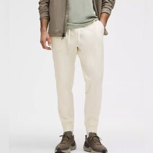 Lululemon Athletica ABC Jogger Shorter Warpstreme 26L inseam. 2 pairs!